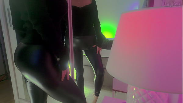 Image Leather Fantasy - Leggings With SURPRISE HOLE | LilyKoti