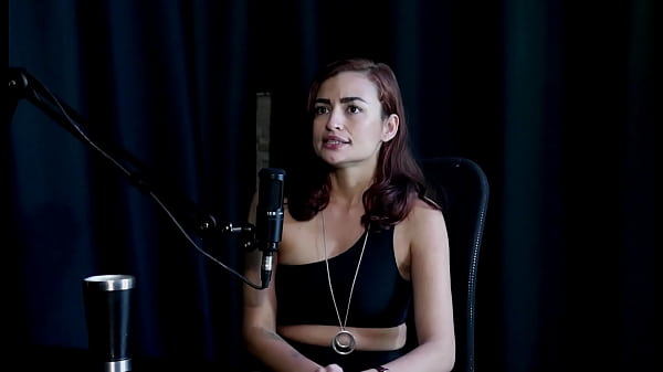 Image A m&atilde_e descobriu a sua orgia, ainda n&atilde_o gravou com travesti, decidiu parar pra se curar, e foi chamada de &quot_atriz porn&ocirc_ evang&eacute_lica&quot_ - Kamilla Werneck (SHEER/RED)