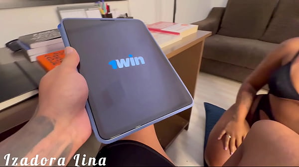 Image Meu primo estava trabalhando no escrit&oacute_rio, eu estava com tes&atilde_o pedi para ele comer meu cuzinho ele deixou todo arrombadinho e cheio de porra dentro