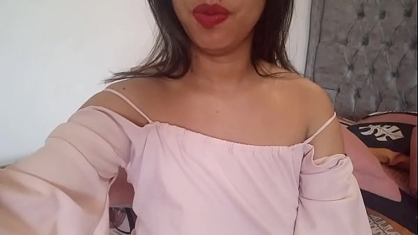 Image LATiNA SE MASTURBA MIENTRAS NOS CUENTA SU PRIMERA VEZ QUE LE ABRIERON EL CULO