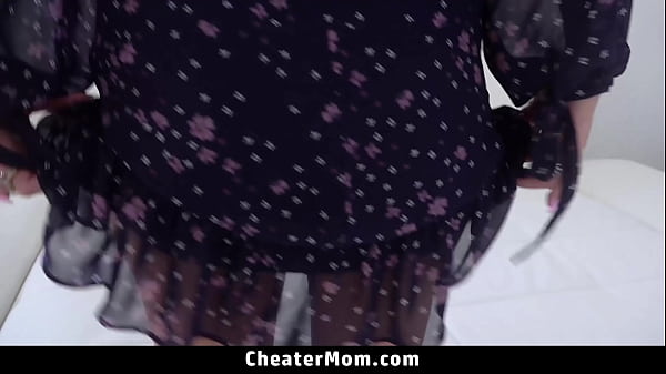 Image Lolly Dames Brings up Her Big Boobs to Repair Her Broken Relationship with Her Stepson - Cheatermom