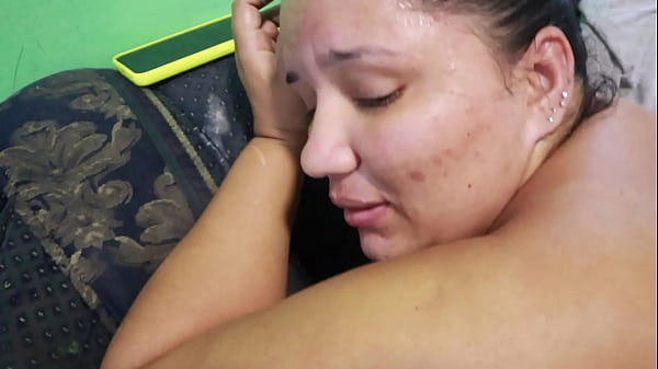 Image mi hermanastra no me deja jugar video juego para que la folle fuerte en la silla