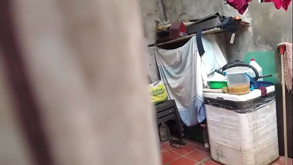 Image la vecinita tiene antojo, antojo que quiere resolver, hasta que se dio la oportunidad de follar con la vecina