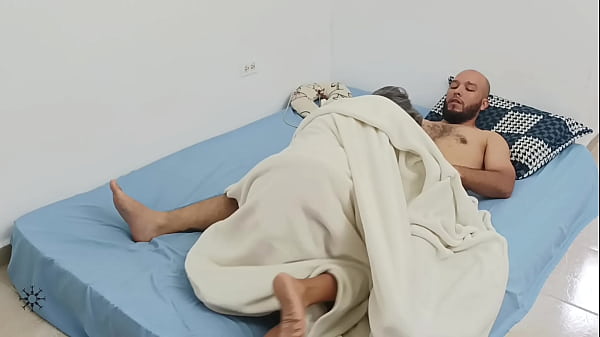 Image I surprise my stepbrother in his room with a great blowjob, I can't stand it - Porn in Spanish.