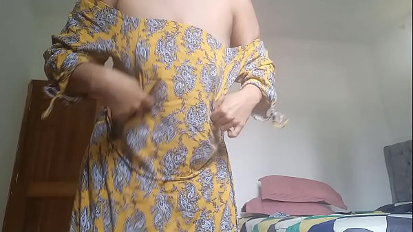 Image CORRETE CONMIGO!! MORENA MEXICANA DESVISTIENDOSE Y MASTURBANDOSE MIENTRAS HABLA TODA EXITADA
