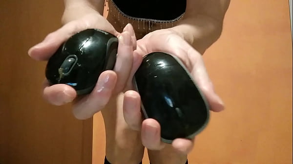 Image Oh yes I found a second mouse in my house. Show my unleashed happiness, enjoy this bizarre anal insertion!!!