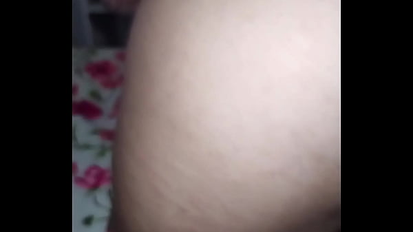 Image Meteu a pica e a m&atilde_o tudo de uma vez na minha buceta e tendo v&aacute_rios orgasmos m&uacute_ltiplos
