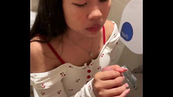 Image 18 years old Asian girl sucked my in public restroom, HUGE cumshot on her face