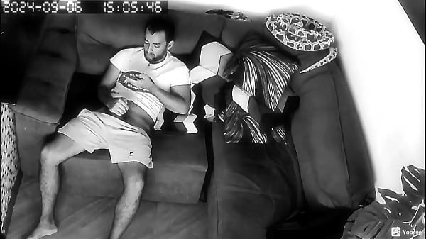 Image TRABALHADOR SENDO FLAGRADO BATENDO PUNHETA NA HORA DO SERVI&Ccedil_O.
