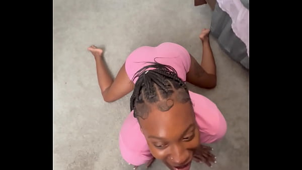 Image Slimpetitee Luv to get her face cover in cum