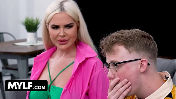Image Bombshell MILF Elisa Bethann Lets Her Nerdy Neighbor Fuck Her Brains Out