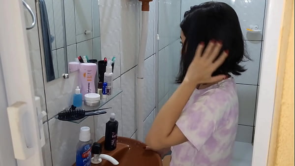 Image Meu step-brother me pegou assistindo v&iacute_deo porno e me masturbando