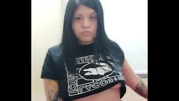 Image Me masturbo mientras le chupo la verga a mi hermanastro sin condon