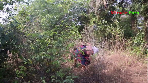 Image Searching for what to eat in my own farm my partner demanded for hardcore fucking in the bush