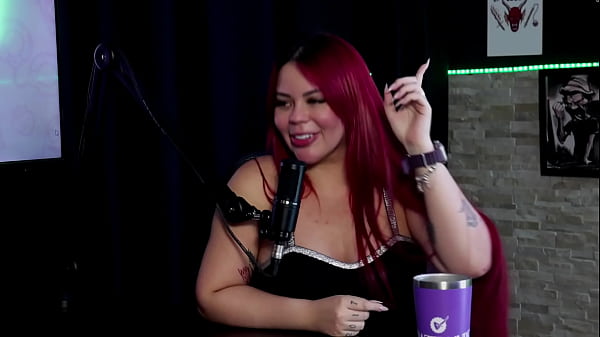 Image Deu dicas para fazer sexo anal, transou no estacionamento do shopping e sentiu uma dedada em seu cu quando foi na casa de swing - Bad Aninha (SHEER/RED)