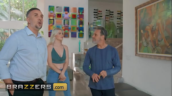 Image BRAZZERS - Jazlyn Ray Finds The Right Moment To Fuck The Real Estate Agent While Her Man Is Distracted