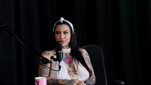 Image Os atendimentos que faz com as duas namoradas, n&atilde_o ia curtir fazer gang bang com desconhecidos, e quando foi pro motel... - Lexi Mallet (SHEER/RED)