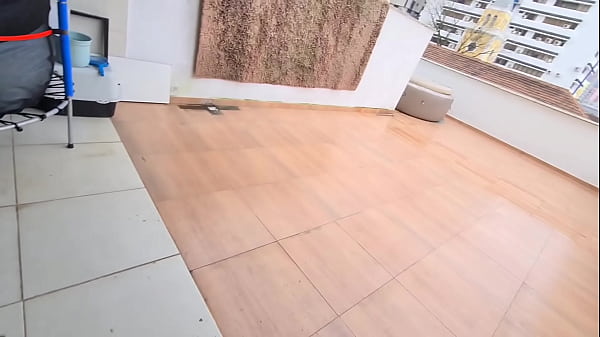 Image Gatinha molhada querendo leite, senta na rola e fica com a buceta aberta ap&oacute_s ser fudida na lage.