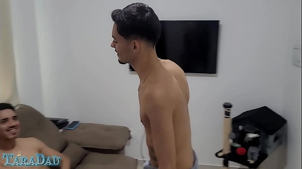 Image Minha namorada fode com meu colega de quarto! Fizemos DP e comi o cuzinho dela! Ela gosta de dois paus part 01