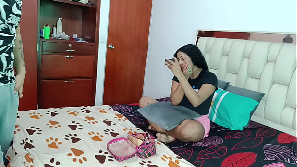 Image Hermanastro pervertido se folla por el co&ntilde_o a su linda hermanastra latina de piel morena - porno en espanol