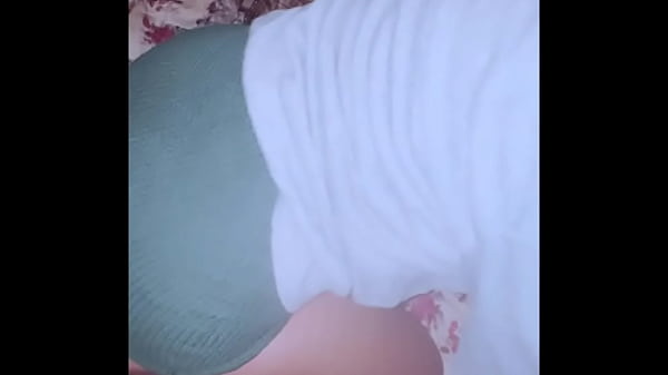 Image Pendejita Mexicana! SEXO CASERO en el cuarto viendo la Tele! Voy al cuarto de mi media H y me la como toda! Hermosa Culona Mexicana! Video casero HD