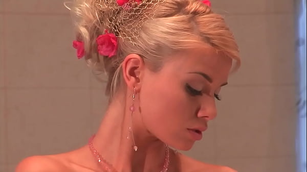 Image Caylian Curtis Pleases Herself In Sexy Solo Bathtub Routine