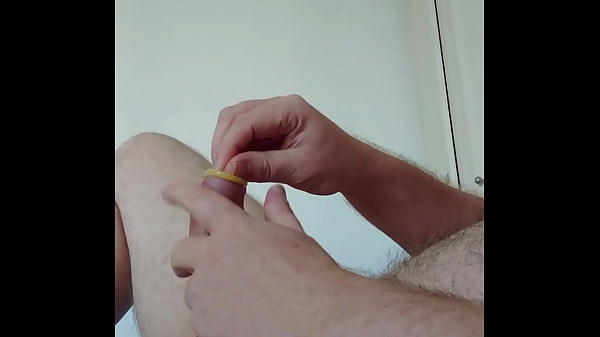 Image Solo Orgasmus mit dem Kondom