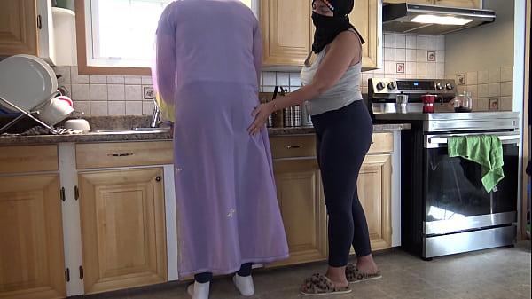 Image Kinky French Muslim Lesbian Couple