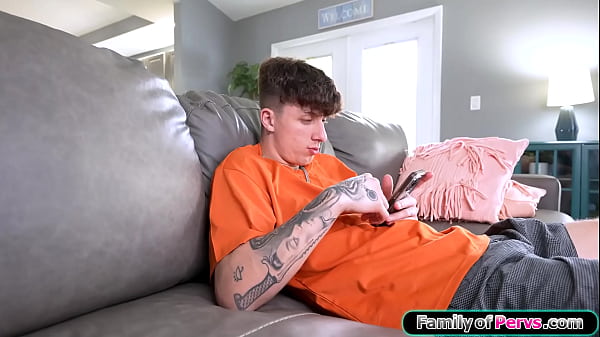 Image Im so horny you should come into my room