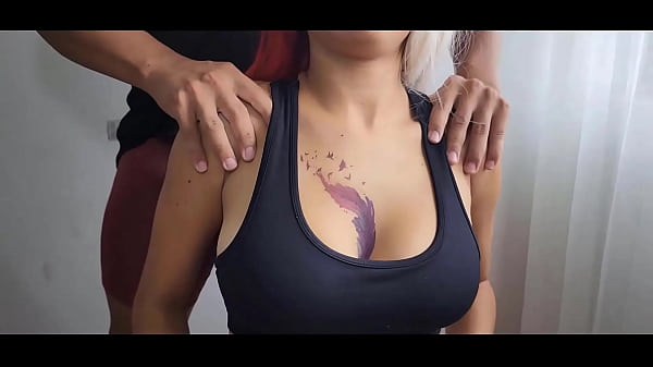 Image Me pide un masaje mi hermanastra de cuerpo completo pero al ver ese culo tan jugoso y grande sin poder contenerme mas le meto mano en su vagina y se excita y decide cogerme - Latina caliente mamando verga follada por su culo.