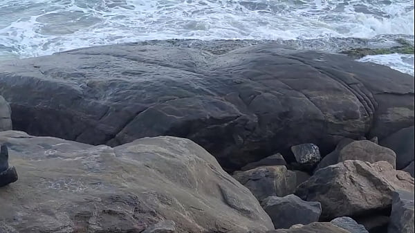 Image Uma grande orgia na praia, sexo selvagem sem camisinha , muito leite no cu bareback.