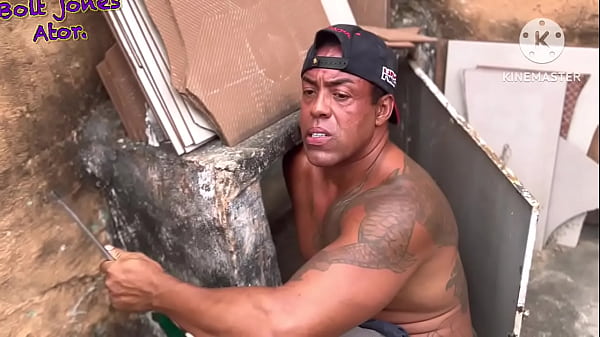 Image PARTE 1 -Bombeiro idraulico vai conserta um imtupimento de um cano na casa de uma atriz famosa e se dar bem/bela &iacute_ndia primer
