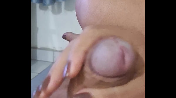 Image Madastra assistindo filme com enteado sozinhos em casa, ela s&oacute_ queria estar apertando algo. Por favor, n&atilde_o goze