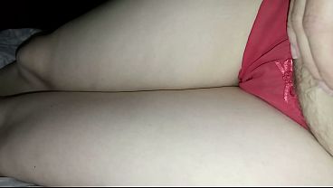Image GretaLa - slip red e fica pelosa