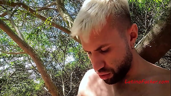 Image Straight Guy Goes Full Gay On The Beach - El Aleman, Dragon Rojo, Will Schokolade