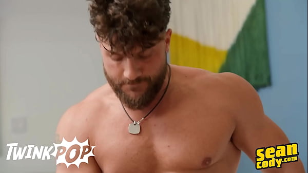 Image TWINKPOP - Watch This Handsome Stud Heath Halo Masturbate And Shoot His Load On His Bed