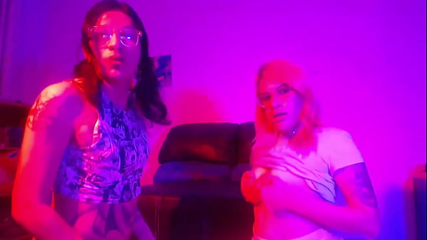 Image Sexo con una trapito, me uso por la boca y despues me puso en doggystyle y me vacio su leche