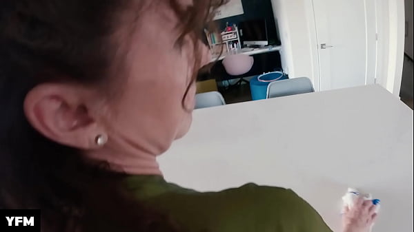 Image EatingOut StepMom in the Kitchen