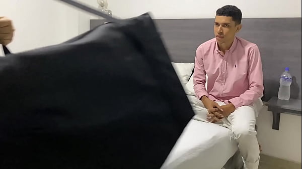 Image Mi hermanastra me quiere ense&ntilde_ar a follar con una mu&ntilde_eca sexual Tantaly pero ella no resisti&oacute_ verme follar con la mu&ntilde_eca y me pidi&oacute_ que tambi&eacute_n le metiera mi pene