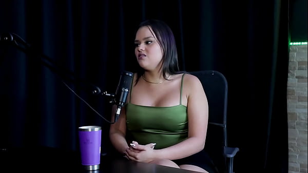 Image Gostaria de tentar fazer com transsexual, falou sobre as grava&ccedil_&otilde_es e o tamanho do pau, e fez cirurgia porque n&atilde_o se achava dentro dos padr&otilde_es da sociedade - Maria Bittencourt (SHEER/RED)