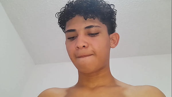 Image PART 2 Ao lado da minha madrasta milf na cama n&atilde_o aguentei e fui me masturbar e ela me ajudou me ensinando os prazeres da vida