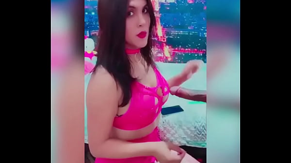 Image He takes off the condom and cums in my ass