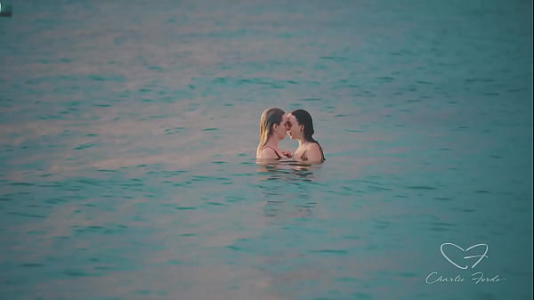 Image It's Olive Gee & Charlie Forde Falling In Love At The Beach! promo
