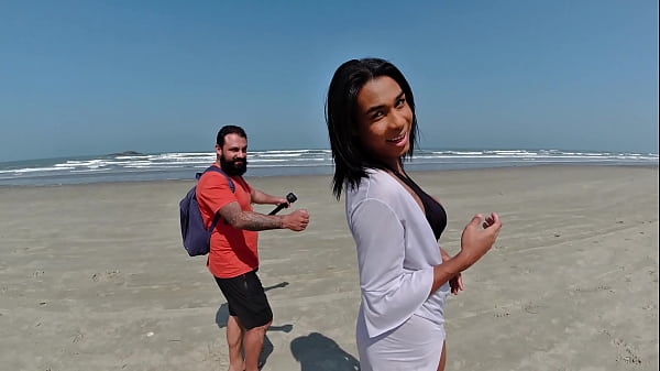 Image Baianinha venho na praia fazer surub&atilde_o com casal e foder a mulher dele