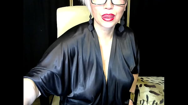 Image Aimee Hot MILF (aka AimeeParadise) - Sit in the chair, bitch, and fuck yourself with a dildo!
