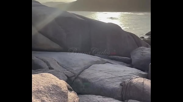 Image LEVEI A FILHA DA MINHA MADRASTA PRA PRAIA DE NUDISMO E FUDI A BUCETA DELA NO PELO **COMPLETO NO RED E SHEER**