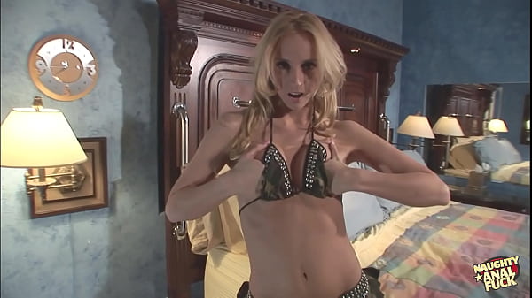 Image Blonde hottie spices up her anal creampie session by using a dildo to experience DP