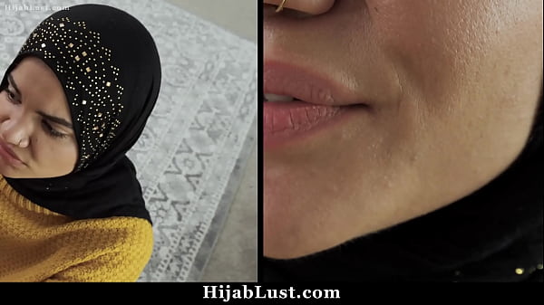 Image Hijab Stepsister Will Do Anything to Her an Investment from Her Stepbrother - Hijablust