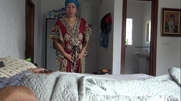 Image A Turkish hotel maid is surprised when a guests offers her 25 lira to suck his big cock