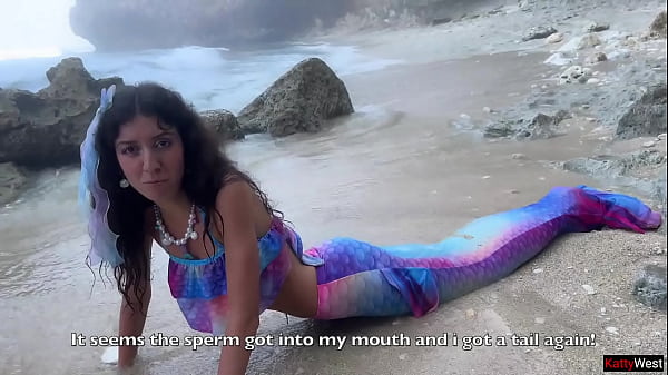 Image Met a real Mermaid on an island and gave her legs to fuck!